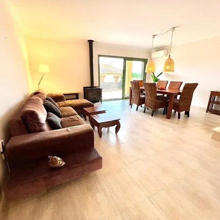 Rnet - Casa Semesterbostad *